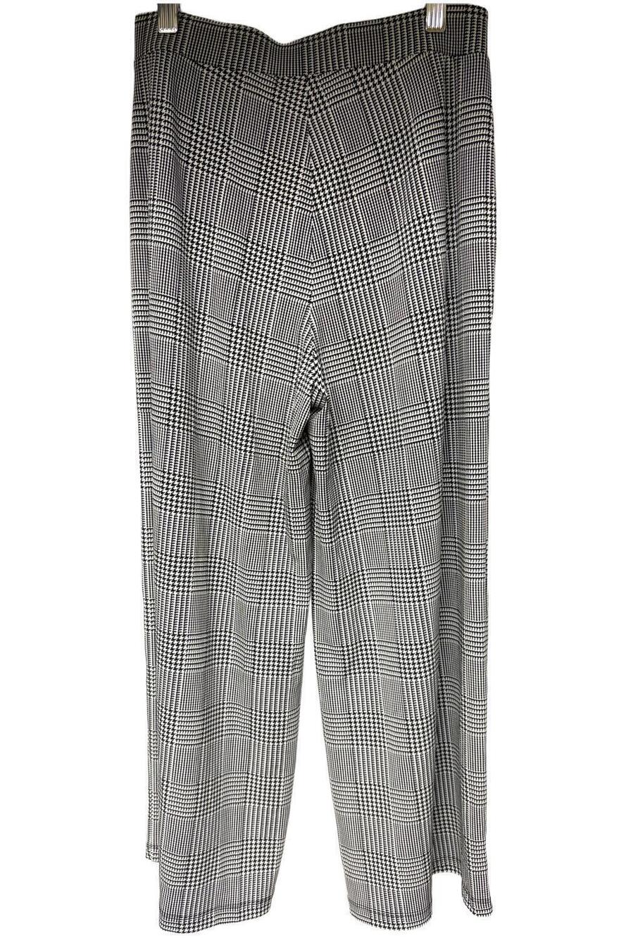 Susan Graver Women's Printed Liquid Pull-On Culotte Pants Black - Regular - Picture 2 of 2
